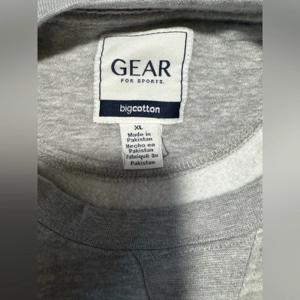 UC Santa Cruz Gray Crewneck Sweatshirt - Picture 2 of 2